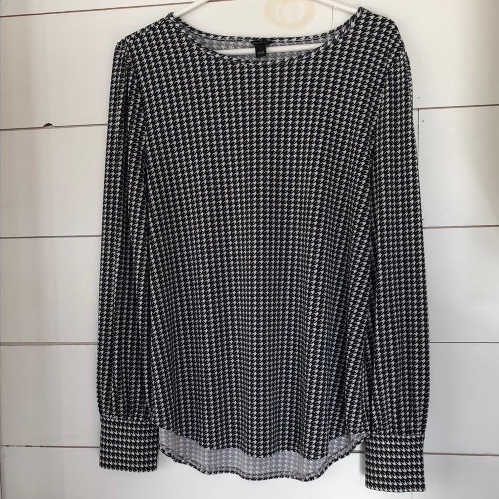 Ann Taylor Black and White Houndstooth Long Sleeved Blouse Size Large